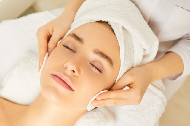 Brightening Face Facial